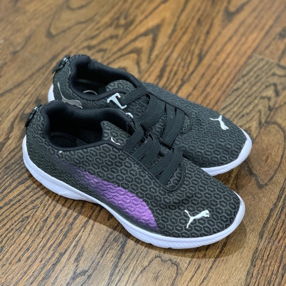 Like New Women’s Puma Sneakers Size 6.5 - Picture 1 of 8